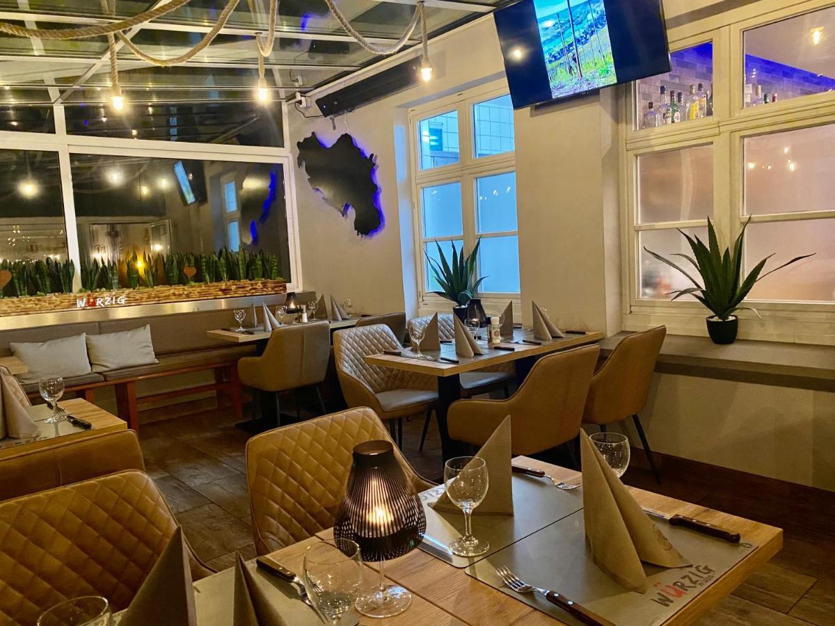 Hotel Restaurant Wuerzig In Ирциг Экстерьер фото
